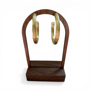 Gold-Tone Ribbed Hoop Earrings – Bold Statement Hoops